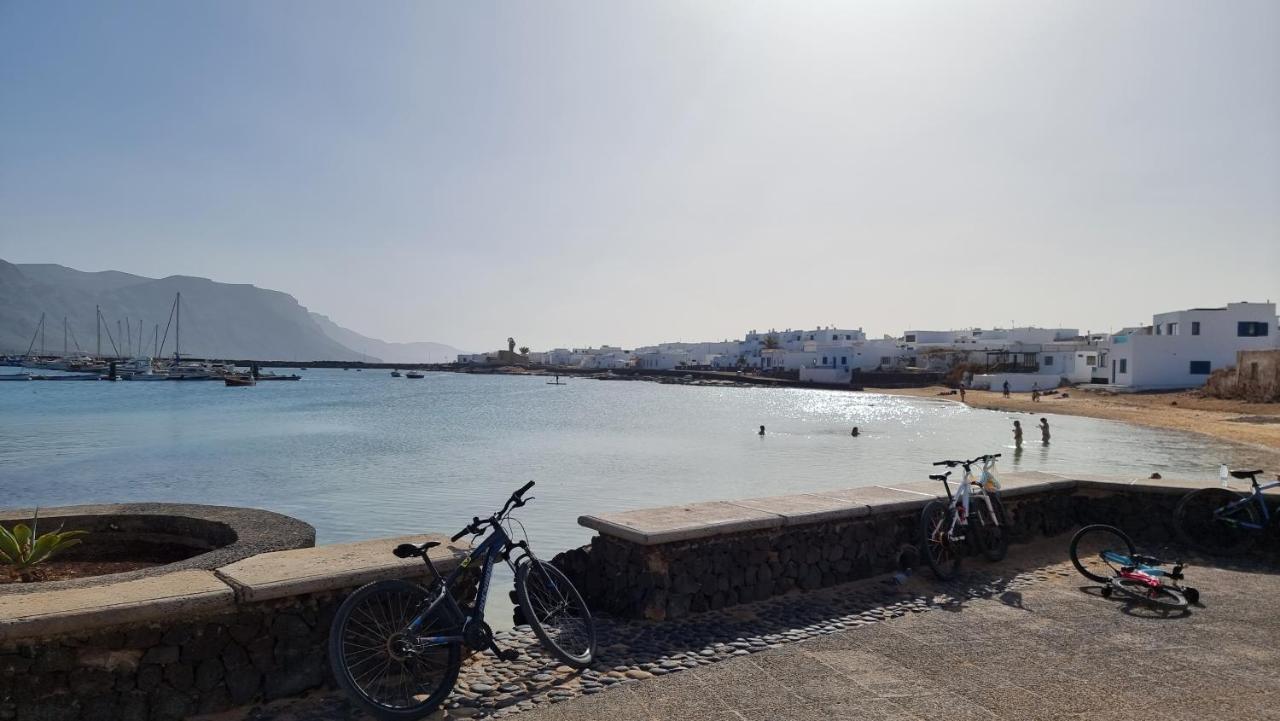 Suite Marrakech Beach, La Graciosa. Caleta de Sebo Exteriör bild