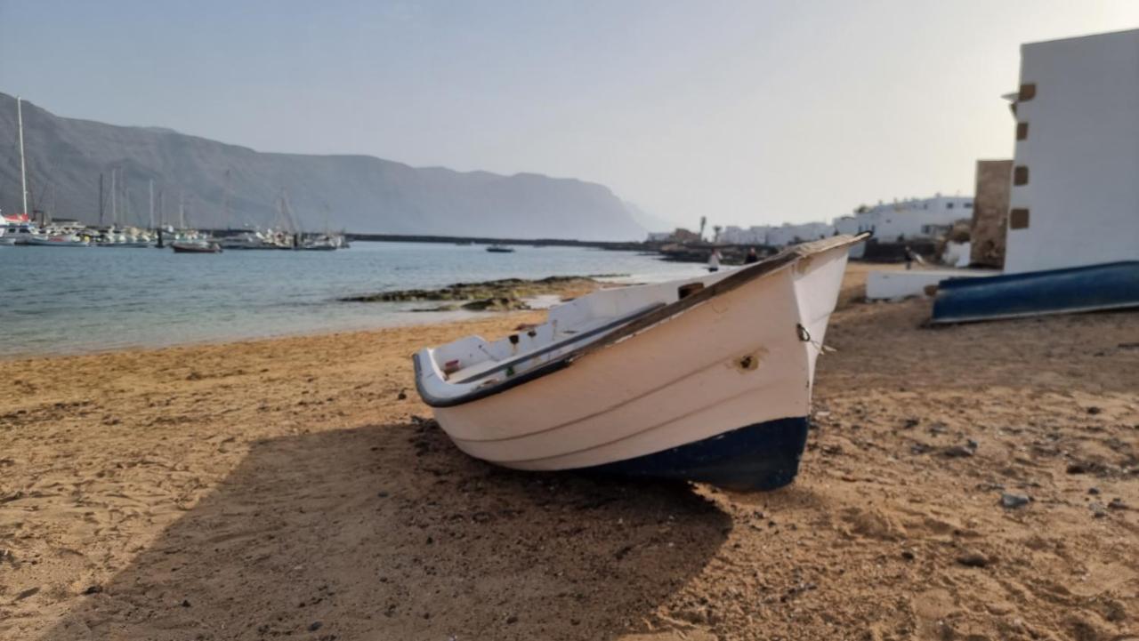 Suite Marrakech Beach, La Graciosa. Caleta de Sebo Exteriör bild